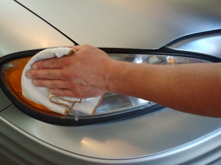 Headlight Polishing By Hand