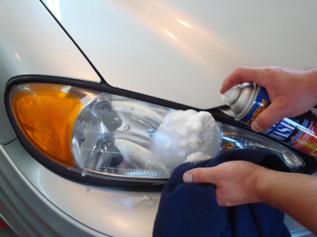 Headlight Polishing- Final Polish with Miracle Wash
